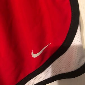 Nike shorts size medium